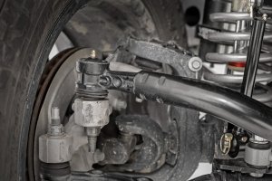 Jeep Wrangler Unlimited High Steer Kit - Rough Country - Track Bar Bracket Combo - '18-'25